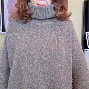 OVERSIZED SWEATER SIZE L - NEVER WORN AS I AM A SHOPAHOLIC - LOL